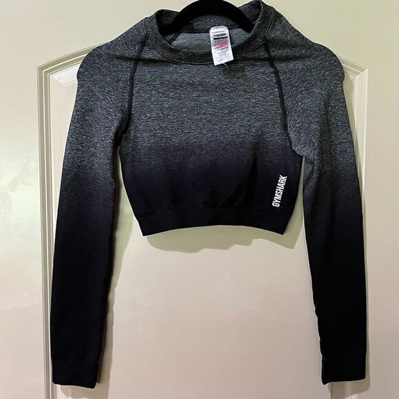 GYMSHARK Adapt Black Gray Gradient Ombre Long Sleeve Crop Workout Top Small - Picture 1 of 5